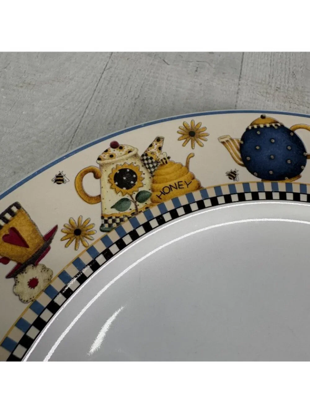 1998 Sakura Debbie Mumm TEAPOTS Various Cups Stoneware Dinner Plates Set of 2